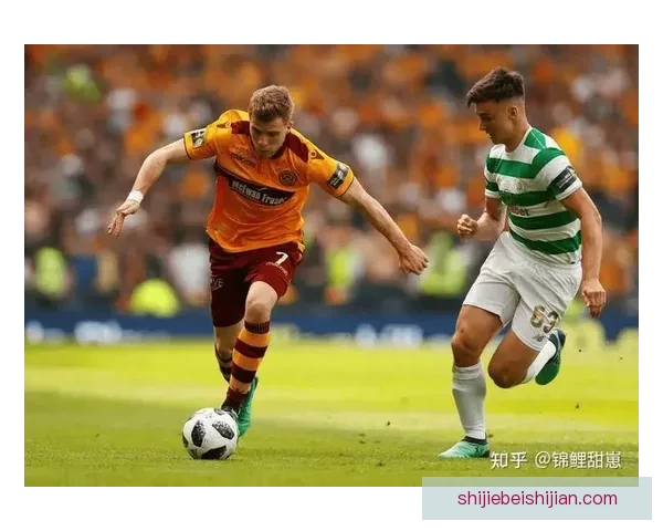 美式足球激战瞬间比分解析与赛场精彩回顾